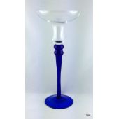 Kerzenhalter Glas Stiel und Fuß in einem blau
