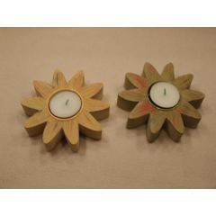 2 Kerzenhalter aus Holz, Blume