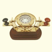 **Großer kardanischer Kompass auf Holzsockel 18 cm