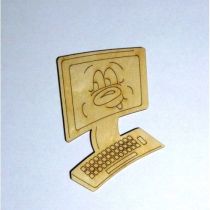 Computer Kleinteil aus Holz mit Gesicht