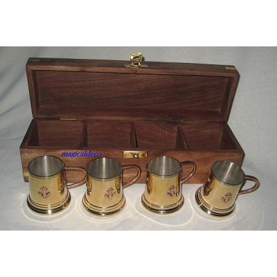 **Holzbox mit 4 Rum/Schnapsbechern aus Messing/Kupfer - versilbert- Gewicht 910g | 818424331