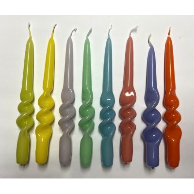 Hell Pistazie - Kerzen gedreht lackiert in hellen Farben Spiralkerzen Höhe 23 cm | KS-2300LB