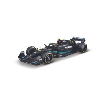 Bburago 1:24 F1 Mercedes AMG W14 E mit Helm, Hardcase #44 Hamilton | 19412 / EAN:4893993280285